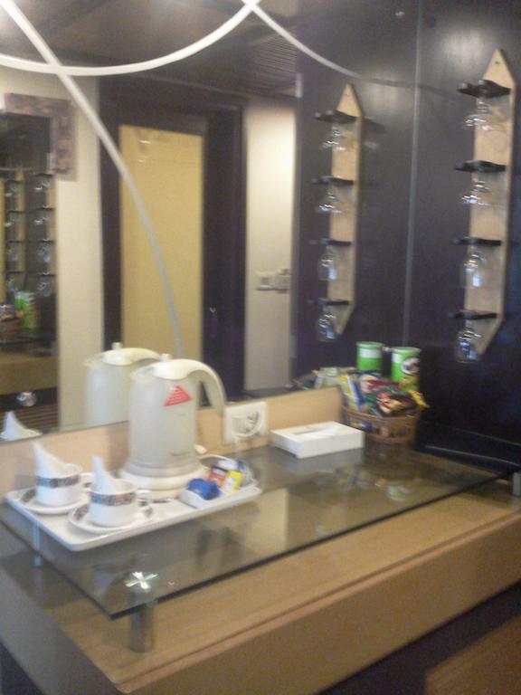 Hotel Maharaja Regency Ludhiana Zimmer foto